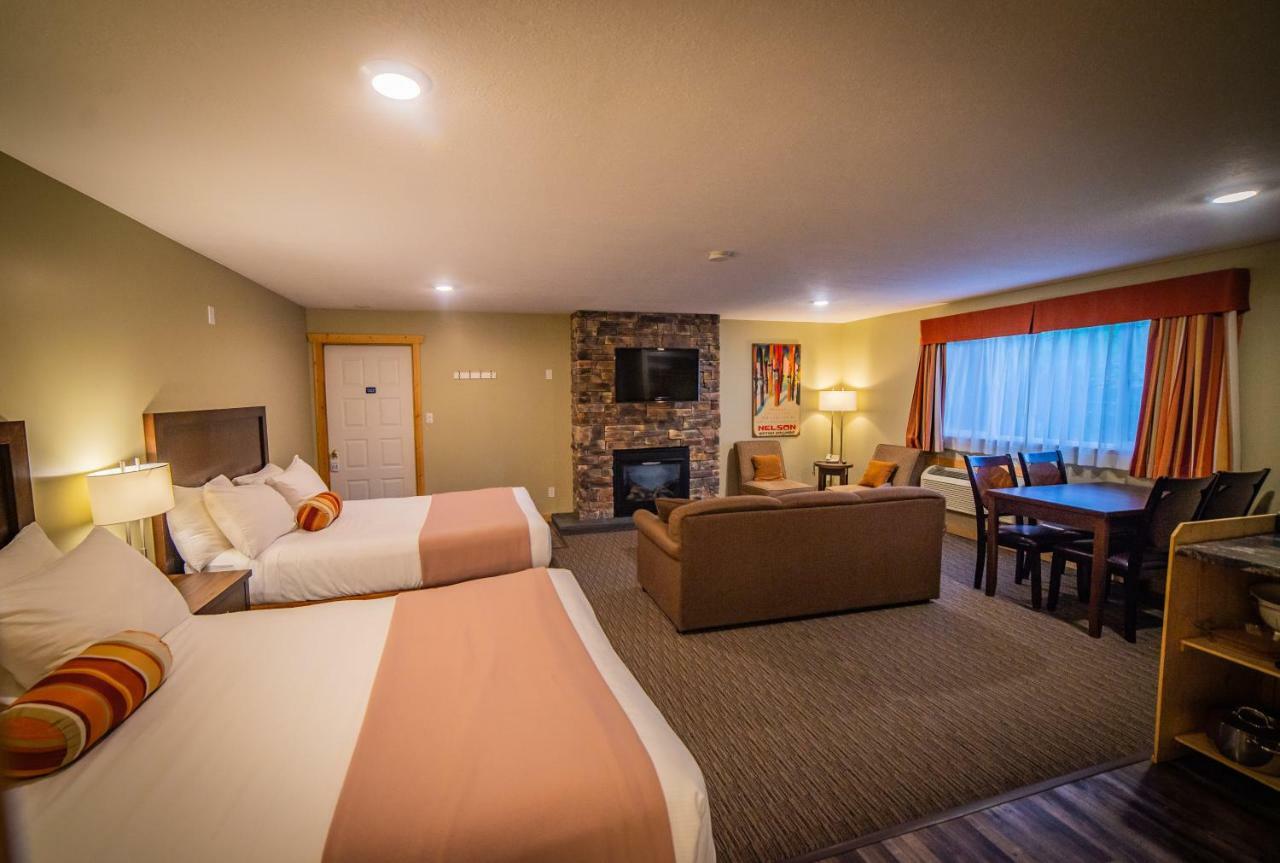 Alpine Inn & Suites Nelson Bagian luar foto
