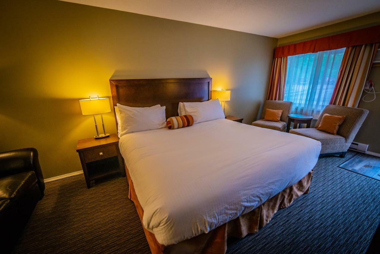 Alpine Inn & Suites Nelson Bagian luar foto