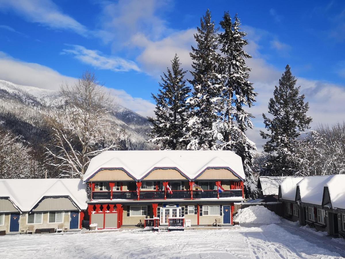 Alpine Inn & Suites Nelson Bagian luar foto
